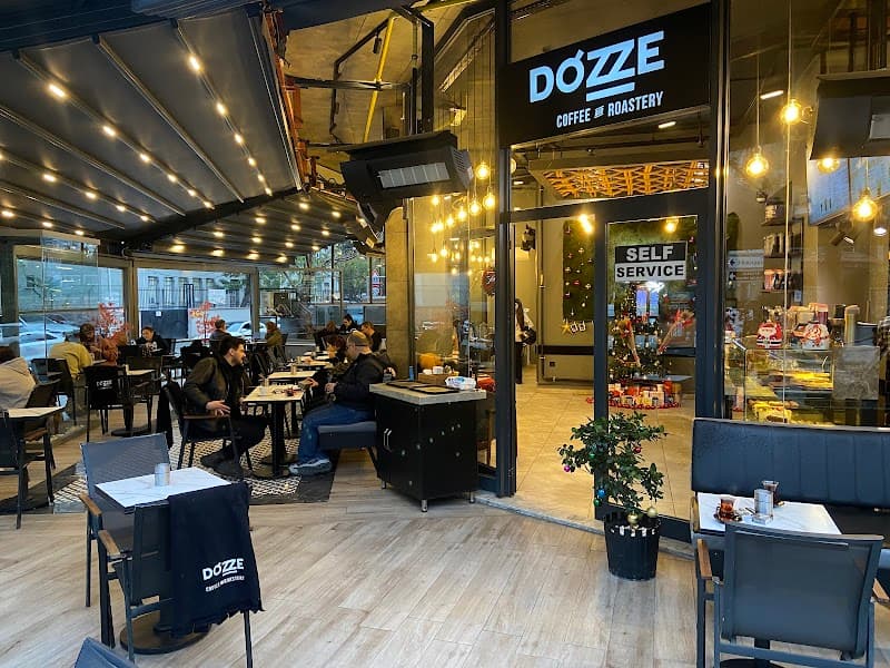 DOZZE MERDİVENKÖY - Kadıköy