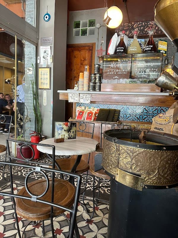 Fazıl Bey'in Türk Kahvesi - Kadıköy