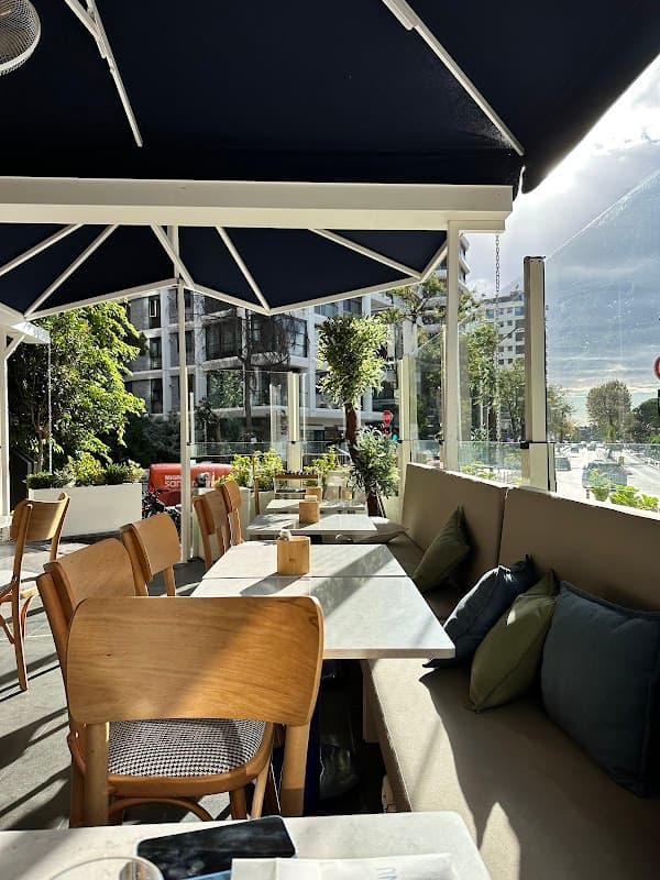 Manu Bakery & Eatery - Kadıköy