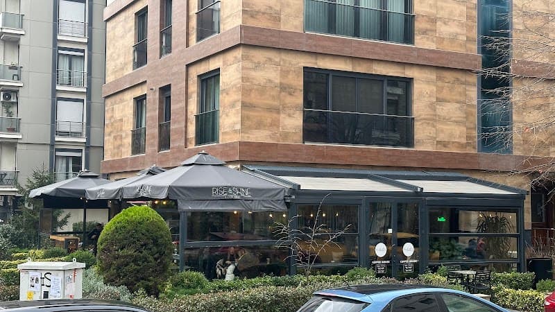 Rise & Shine Coffee House - Kadıköy