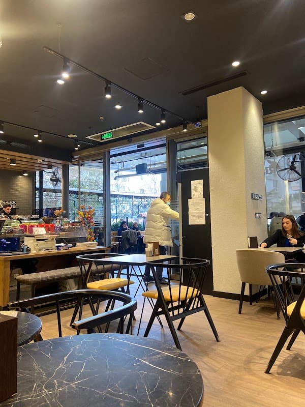 Robin Cook Cafe & Brasserie - Kadıköy