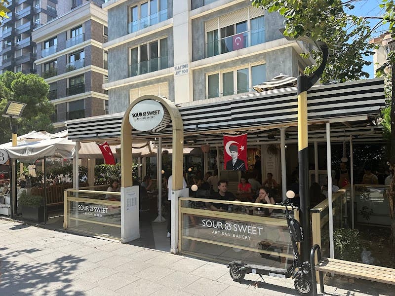 Sour & Sweet Artisan Bakery - Kadıköy