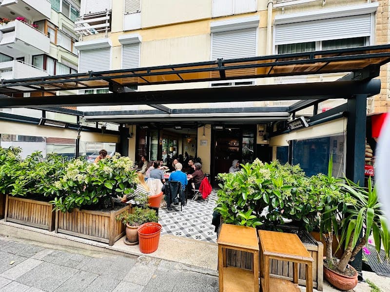 Yer Cafe - Kadıköy